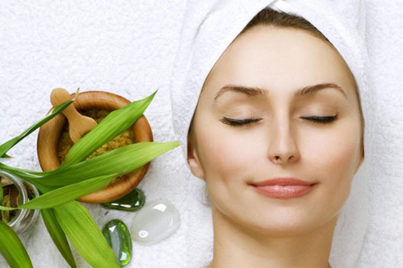 8-simple-habits-to-keep-your-skin-healthy-in-summer.png