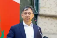 ডিসেম্বরে হাসিনা ফিরছেন? যা জানালেন স্বরাষ্ট্রমন্ত্রী
